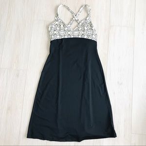 Columbia Omni-Wick dress!  EUC!!